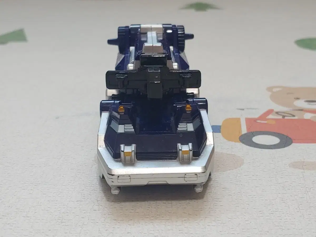 thumbnail-5
